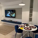 Apartment With A View Of The Sea!