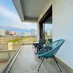 Roapart Mamaia- Sunset Dream