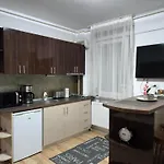 David Summer Apartment One