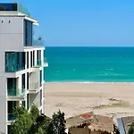 Dolce Aqua Summerland Apartments