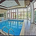 Steaua Apelor Family Resort