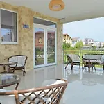 Mykonos Mamaia Boutique Villa