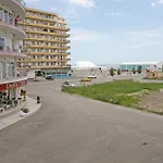 C&Y Apartments Summerland