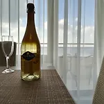 Aristocracy Summerland Apartment