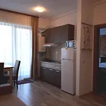 Apartment Pontika 2