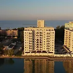 Raluca Apartment