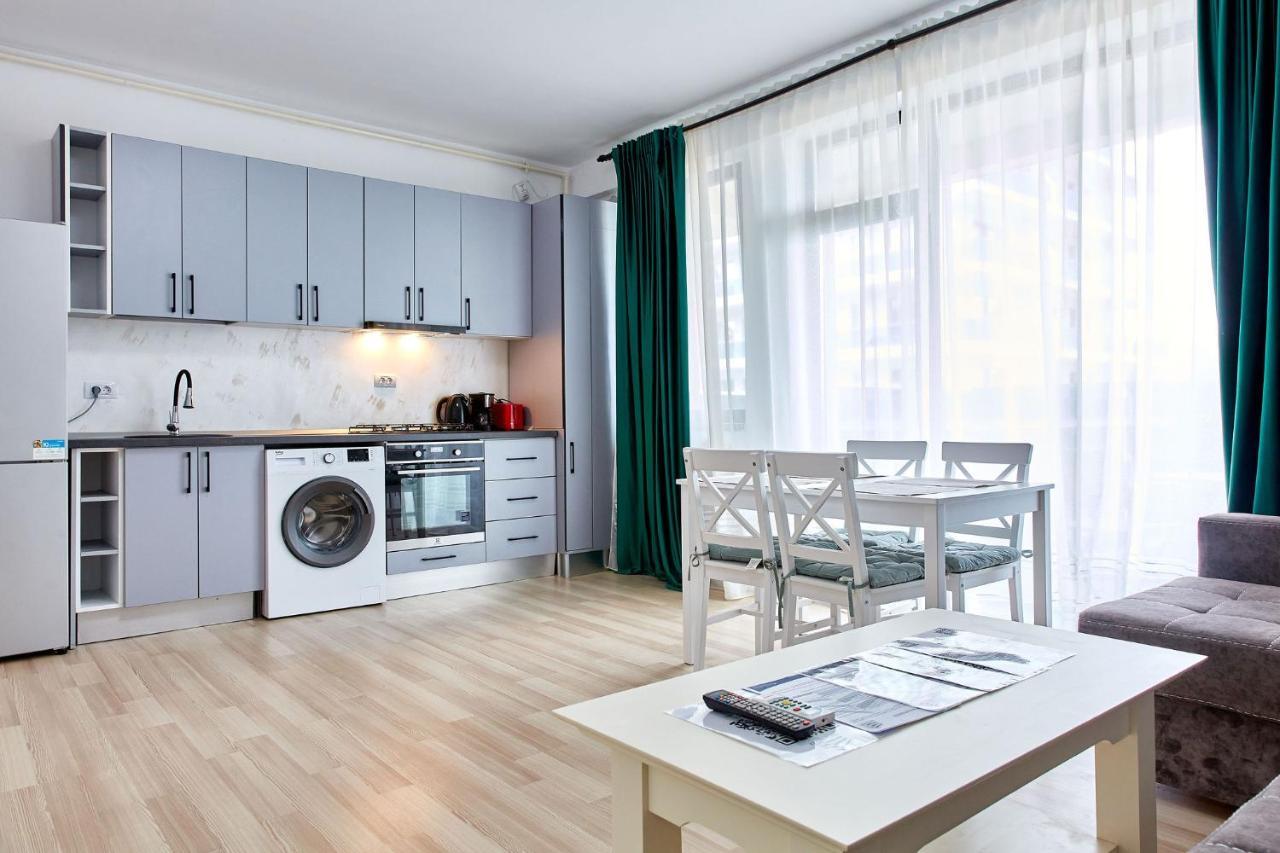 Solis Apartment *