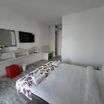 Anacris Guesthouse