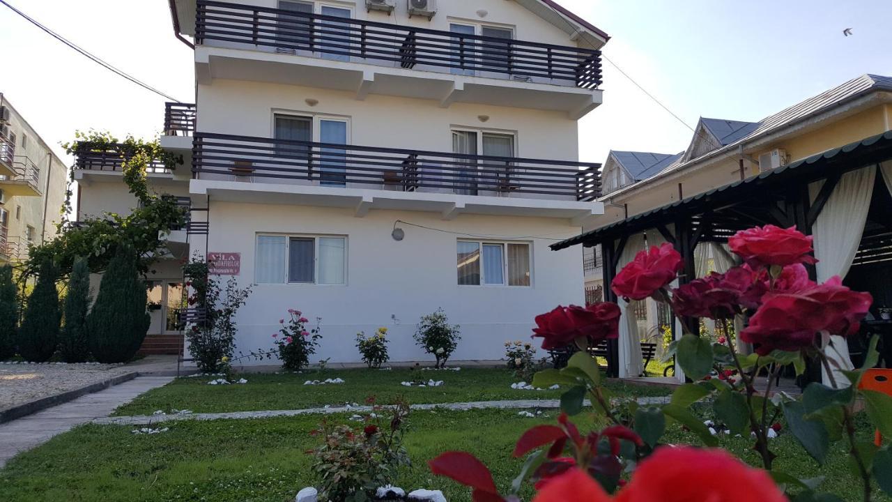 Gasthof Trandafirilor Costinești