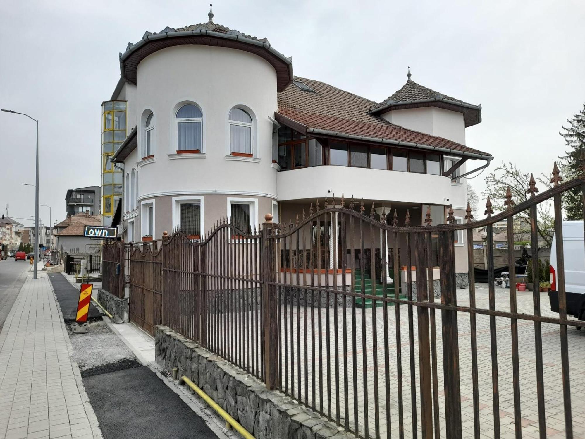 Pensiunea Crown Royal Alba Iulia