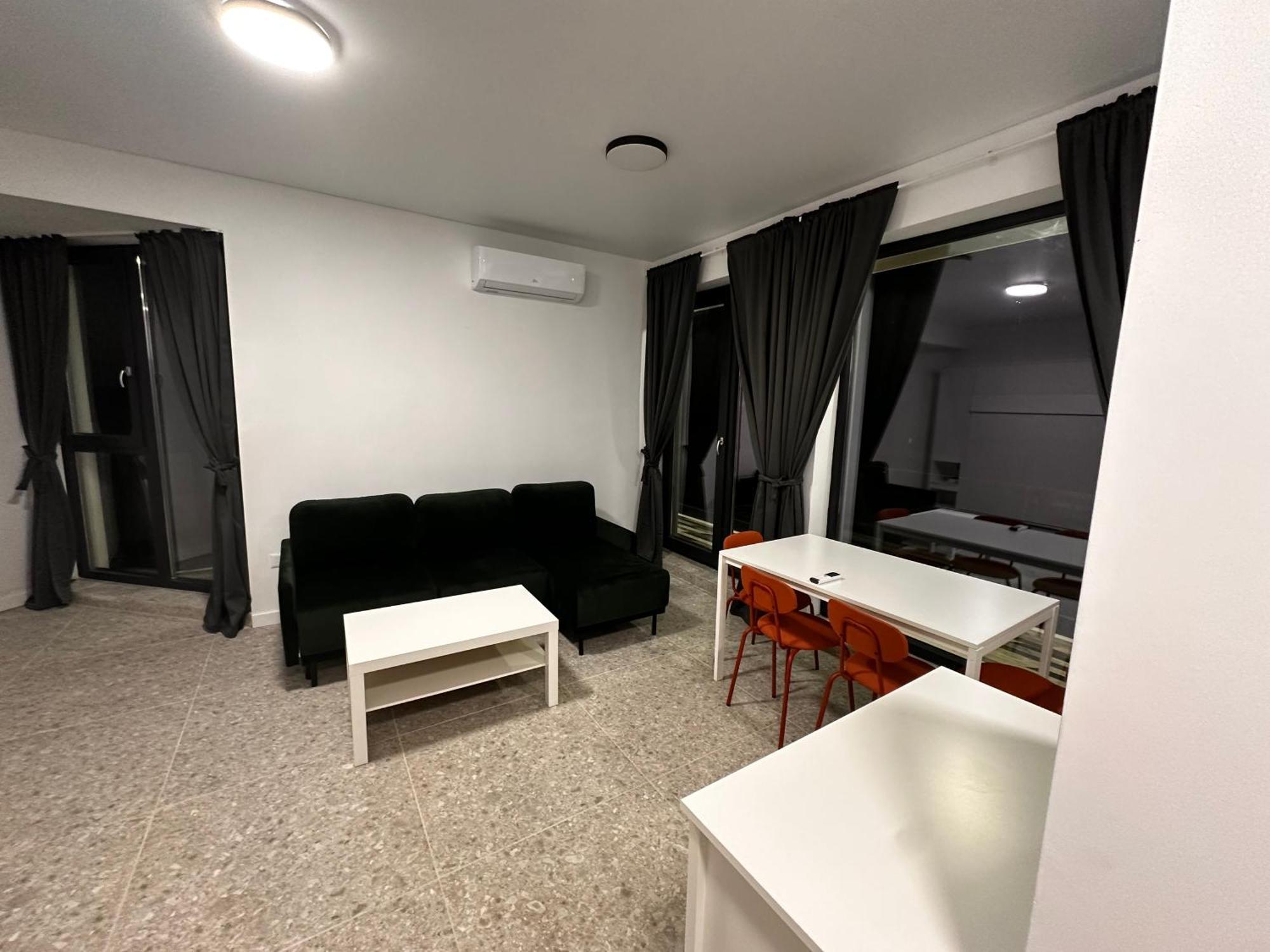 Studioul Epava *