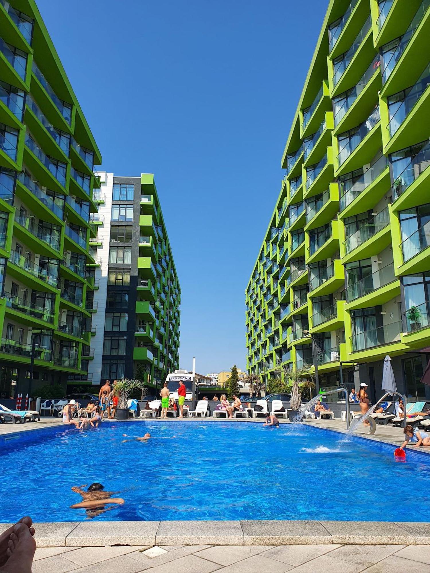 Apartment Eka - Pool & *